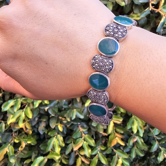 Vintage Green and marcasite bracelet - Picture 2 of 6